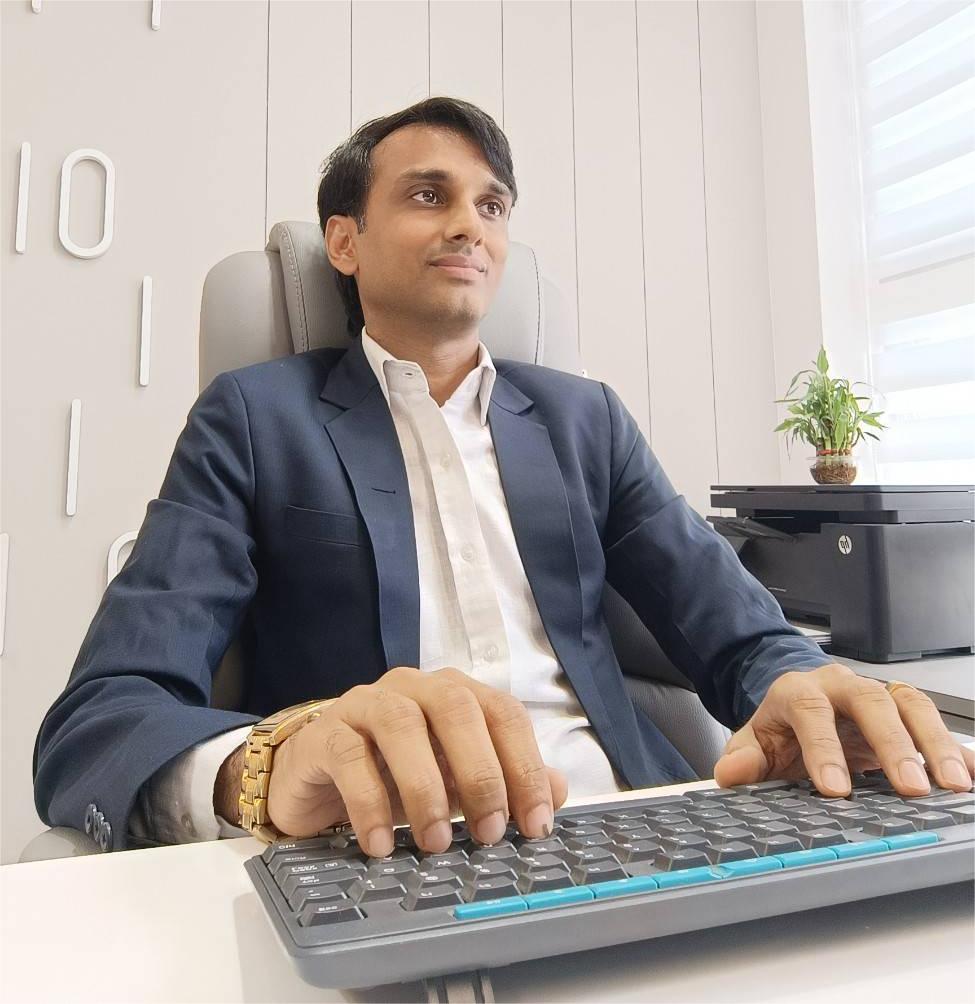 Founder and CEO of Mehta Websolution